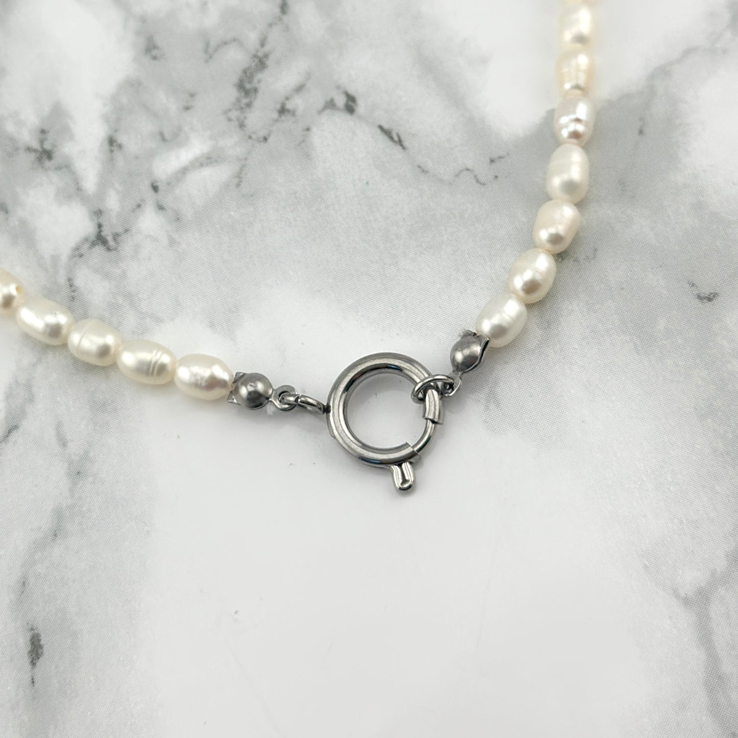 Perlenkette mit silberner clasp